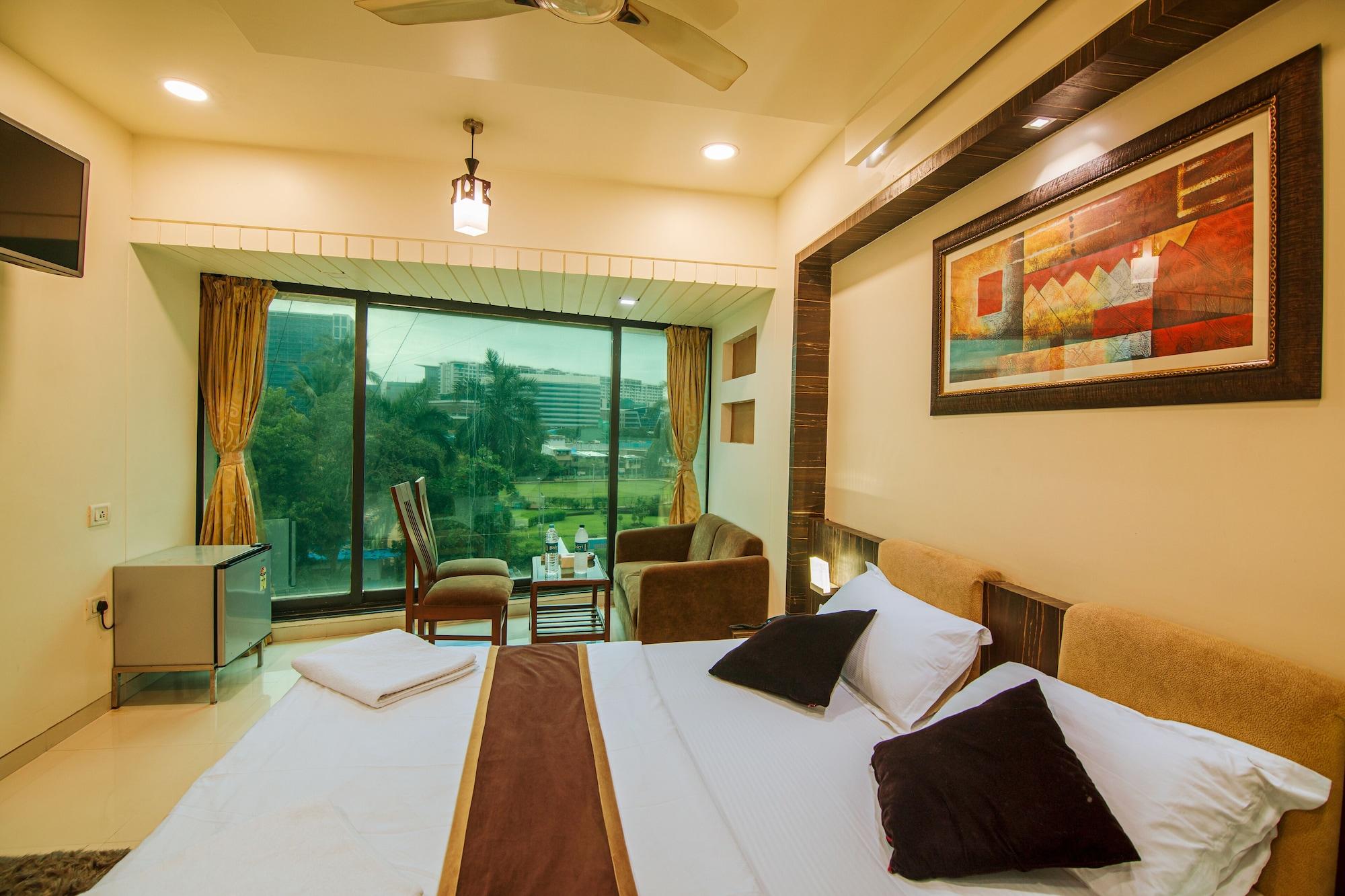ลา โฮเต็ล เมโทร Hotel มุมไบ ภายนอก รูปภาพ